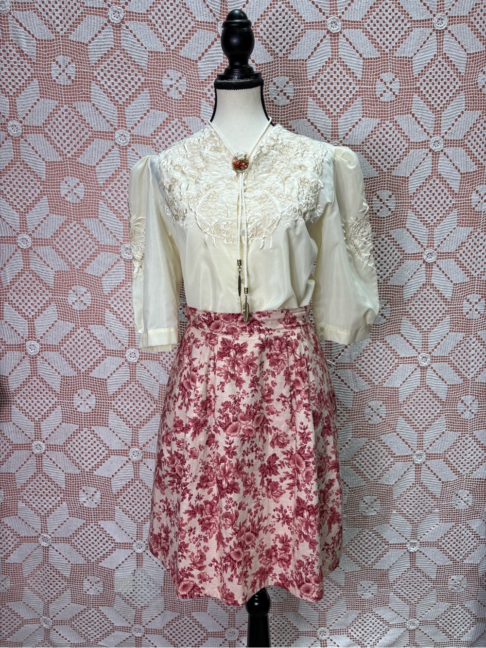 Birds of North America 100% Cotton Pink Floral Skirt
